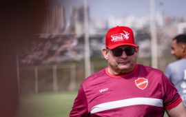 GUTO FERREIRA na área: primeiros passos e primeiras falas como técnico do Vila Nova - Foto - 1