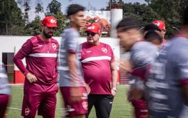 GUTO FERREIRA na área: primeiros passos e primeiras falas como técnico do Vila Nova - Foto - 5