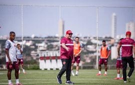 GUTO FERREIRA na área: primeiros passos e primeiras falas como técnico do Vila Nova - Foto - 6