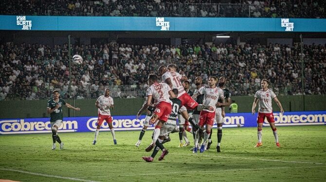 Vila busca empate na Serrinha duas vezes e mantém tabu